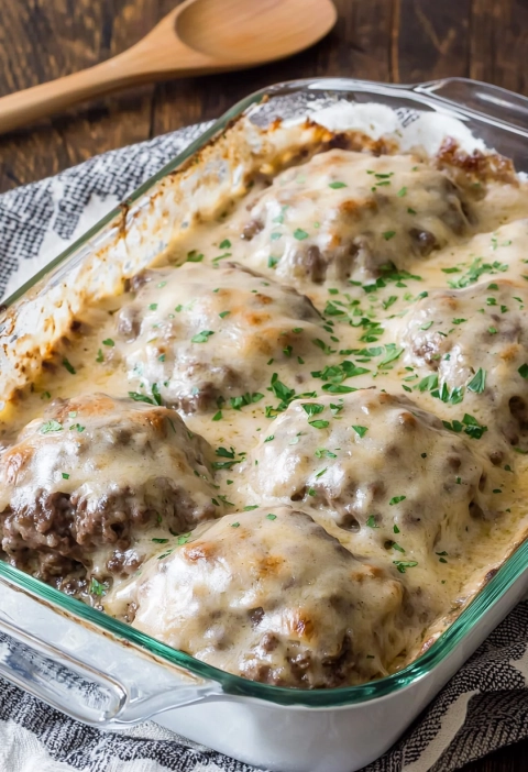Amish Hamburger Steak Bake: A Comforting and Hearty Casserole