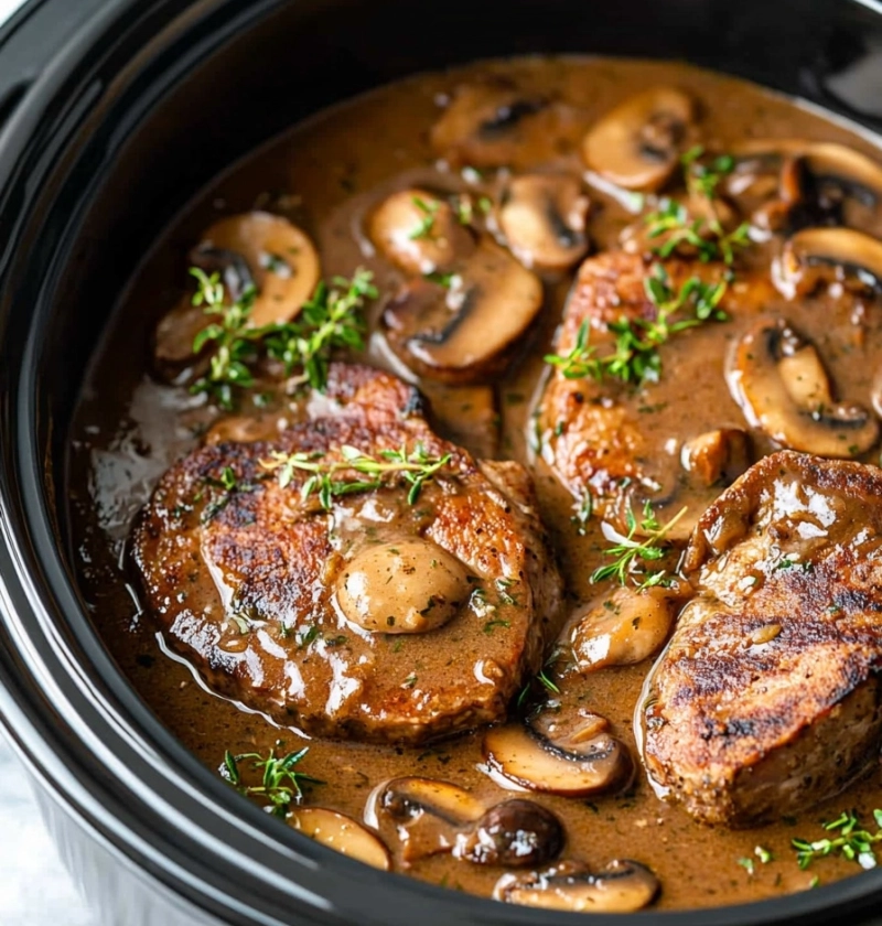 CROCK POT SMOTHERED PORK CHOPS