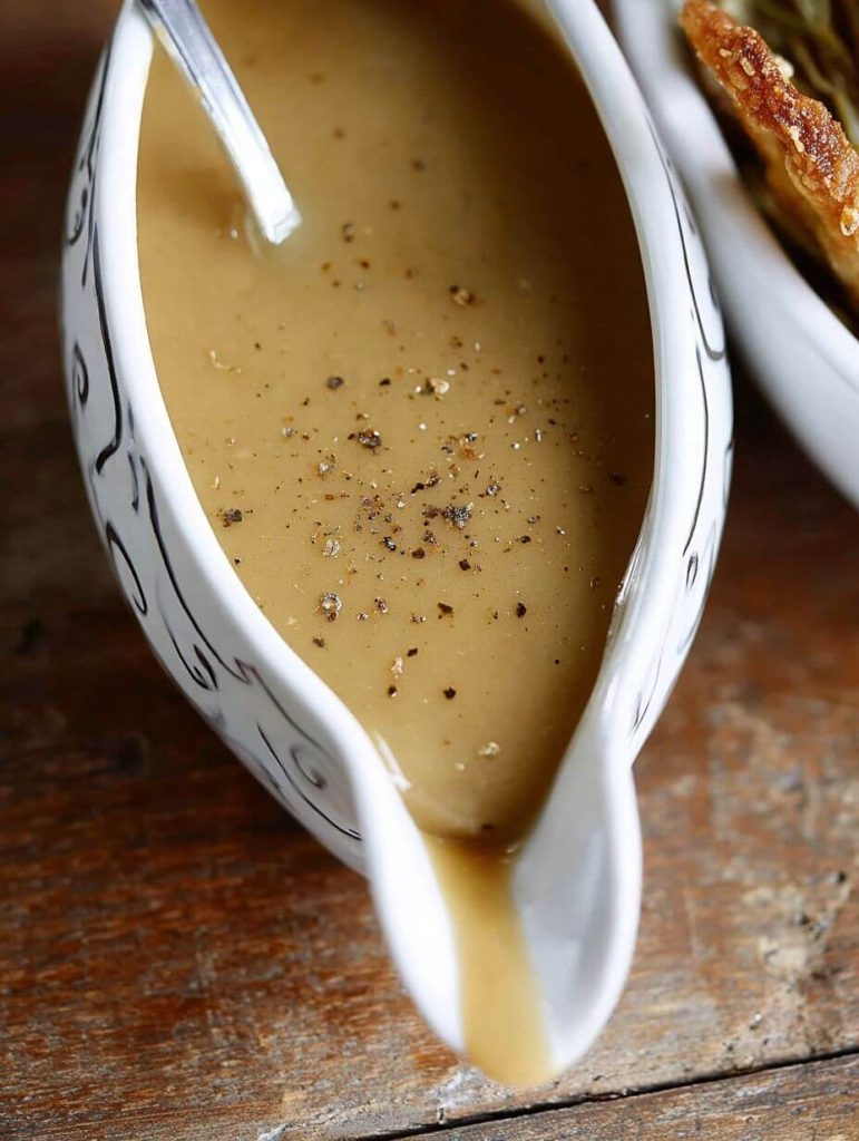 How to Make Gravy from Drippings