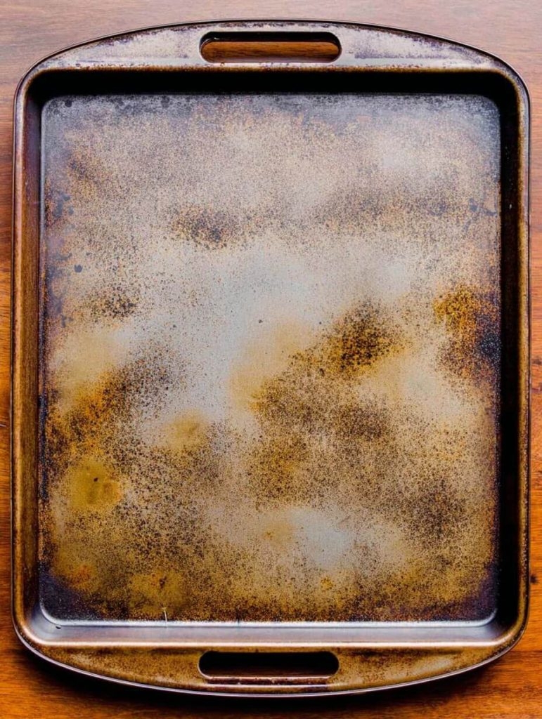 The Best Natural Way to Clean a Burnt Baking Sheet—No Elbow Grease Needed