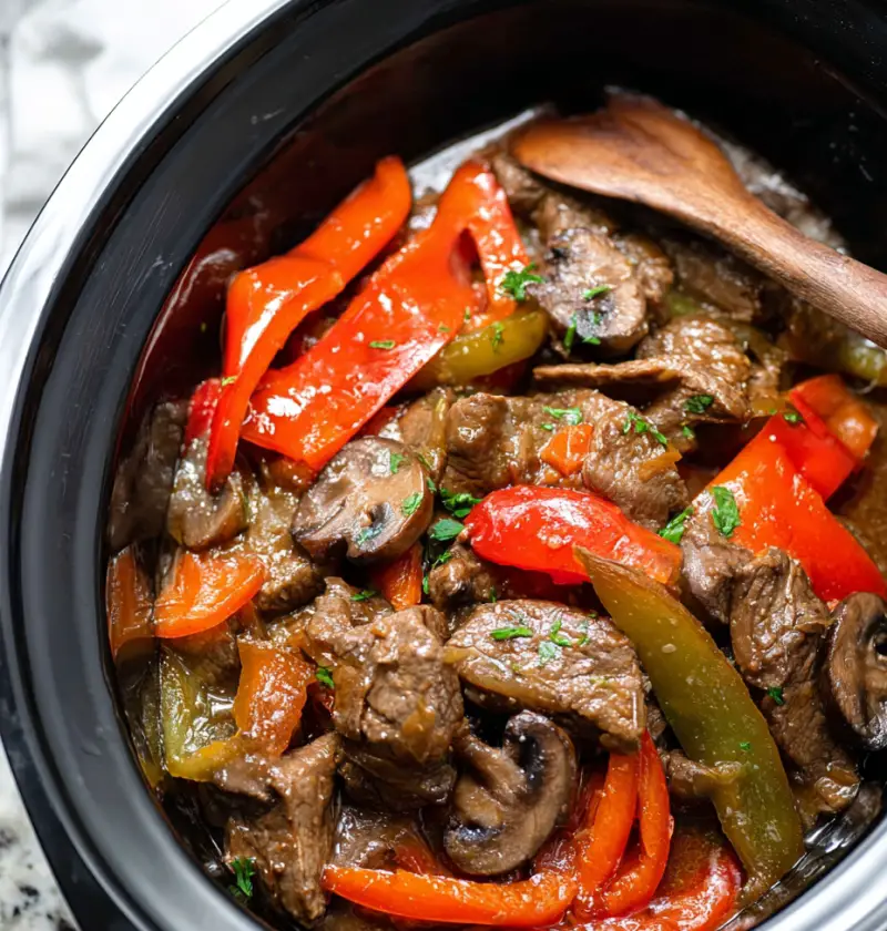 Slow Cooker Pepper Steak with Mushrooms — The Supper Hall Classic That Never Fades