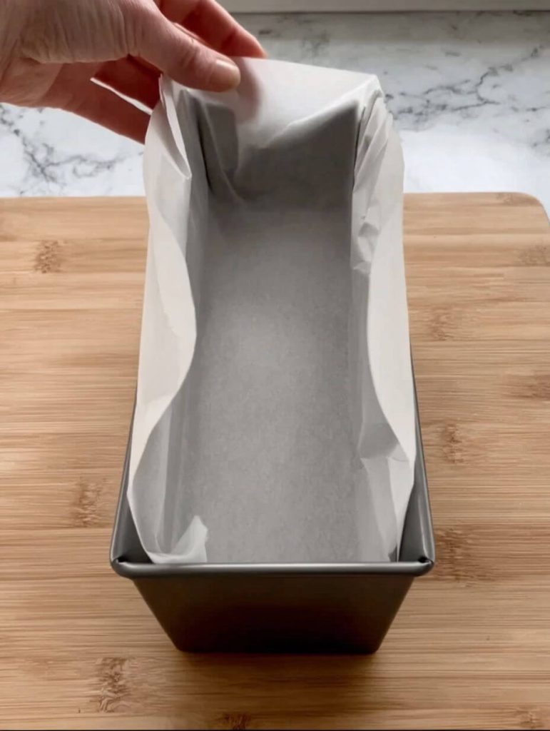 The Simple Loaf Pan Trick That’ll Save Your Sanity (and Your Cake)