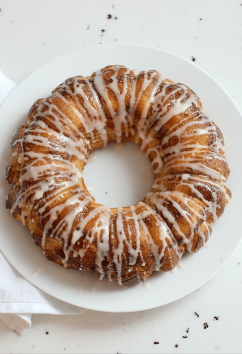 The Hawaiian Roll Bundt Cake I Can’t Stop Making (And Neither Will You)