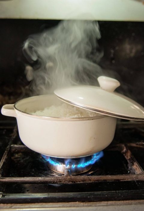 Do You Really Have to Let Hot Food Cool Before the Fridge?