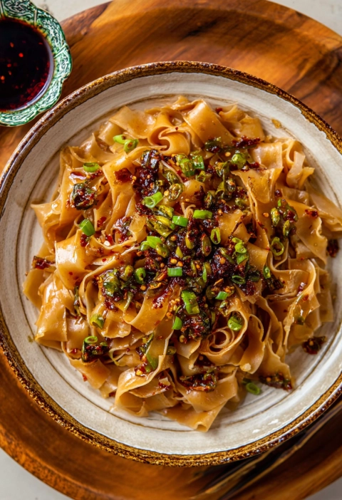 These 5-Minute Chili Noodles Saved My Night (and Sanity)