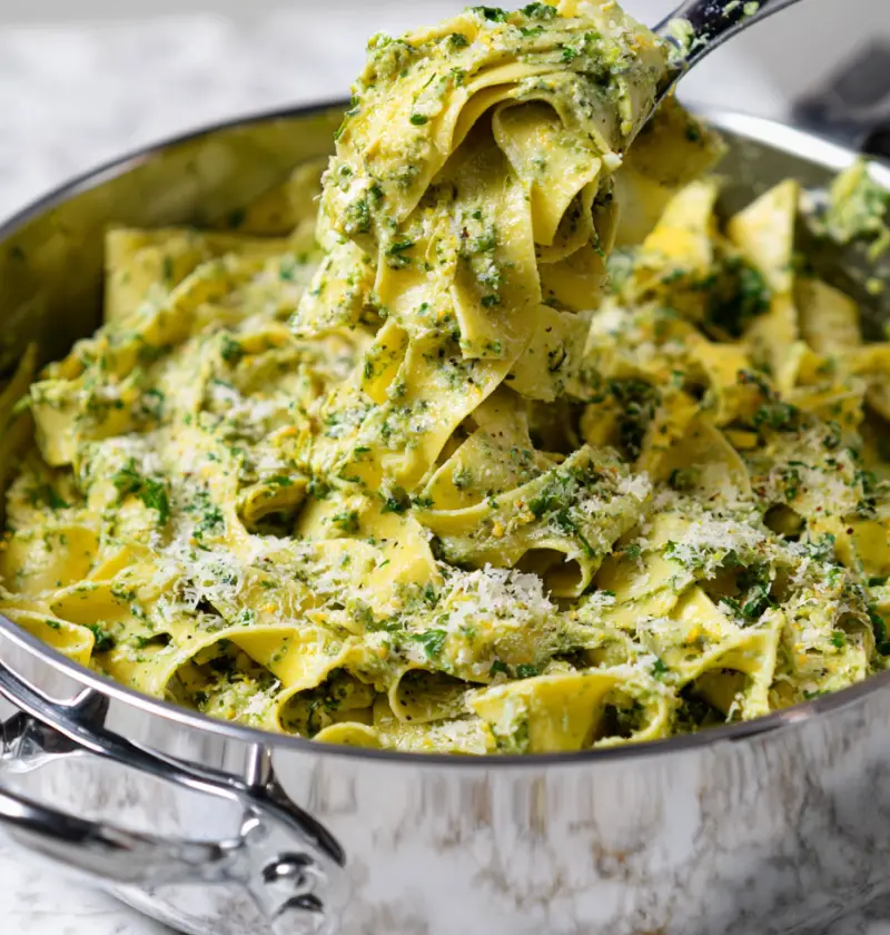 Creamy Artichoke Pesto Pasta