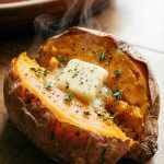 The Almost-Too-Easy Trick That Keeps Bananas Looking Good Longer