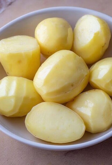 Potatoes, Peels, and a Mild Kitchen Stand-Off