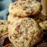 MELT IN YOUR MOUTH TOFFEE PECAN COOKIES