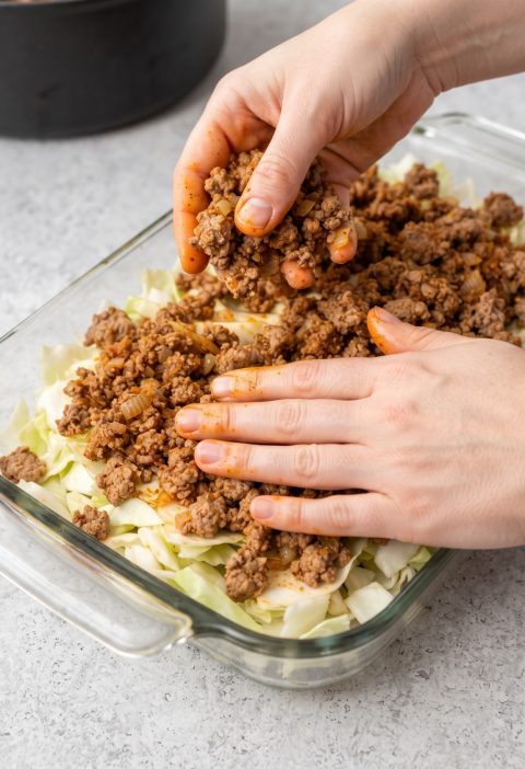 Oven-Baked 6-Ingredient Beef and Cabbage Casserole
