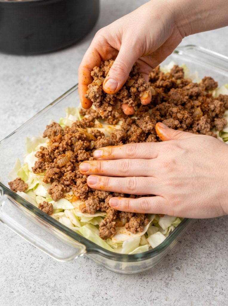 Oven-Baked 6-Ingredient Beef and Cabbage Casserole