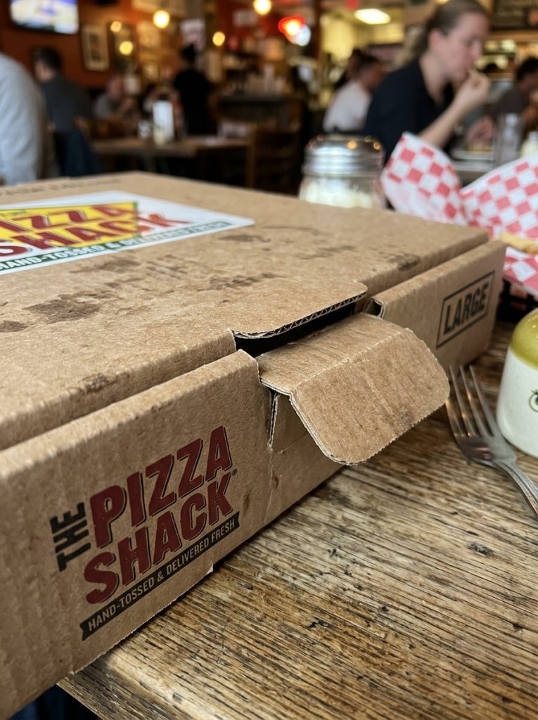 That Little Flap on Your Pizza Box? It’s Not Random (And You’ve Probably Been Ignoring It)