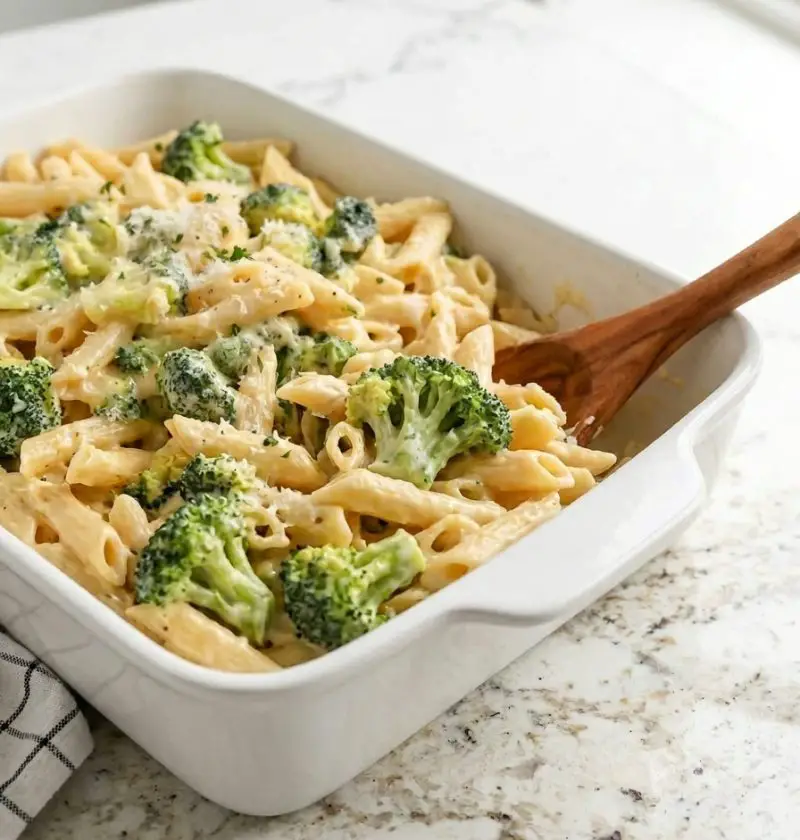 Cheddar Broccoli Noodles