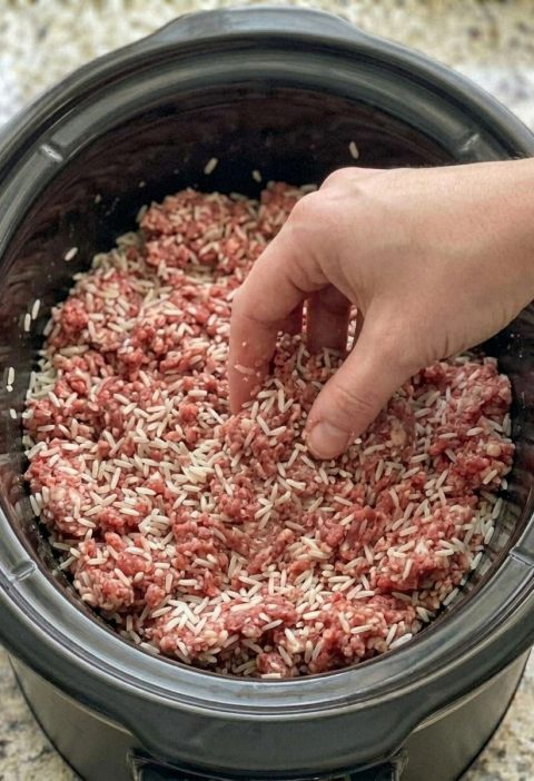 Slow Cooker Amish Porcupine Meatballs