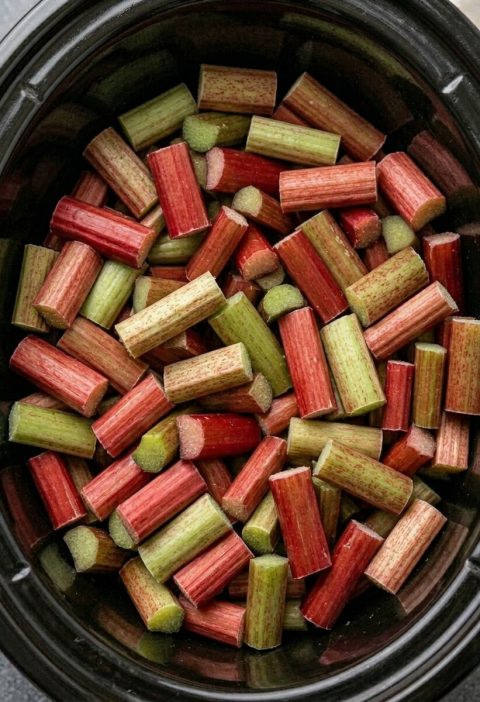 3-Ingredient Slow Cooker Rhubarb Dessert