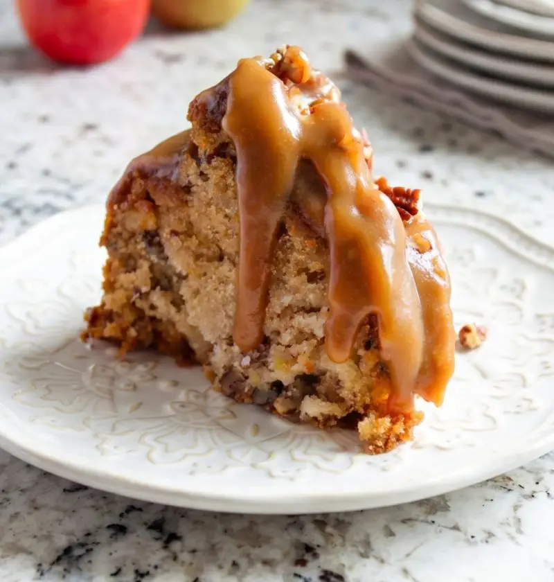 mom's fresh apple love letter cake