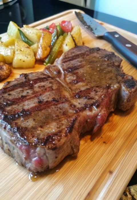 Seared Ribeye Steak with Red Wine Pan Gravy