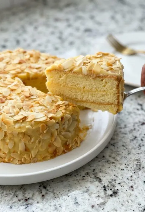 Easy Almond Custard Cake Recipe
