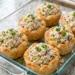 5-Ingredient Mother’s Day Vintage Baked Chicken Thighs