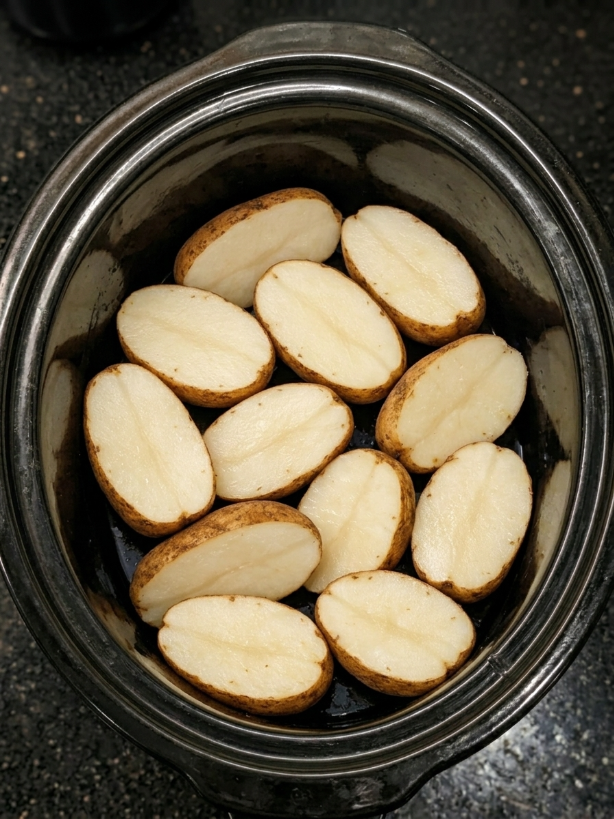 Slow Cooker Garlic Herb Potatoes