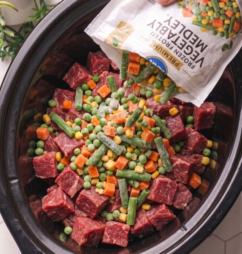 Slow Cooker 5-Ingredient Amish Beef Pot Pie