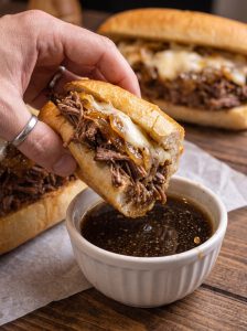 Oven Baked 3-Ingredient Au Jus Roast Beef
