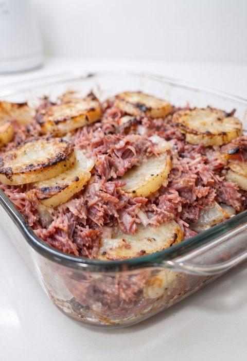 Oven Baked 3-Ingredient Canned Corned Beef Potato Bake