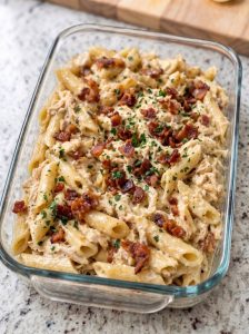 Oven Baked 5-Ingredient BLT Pasta