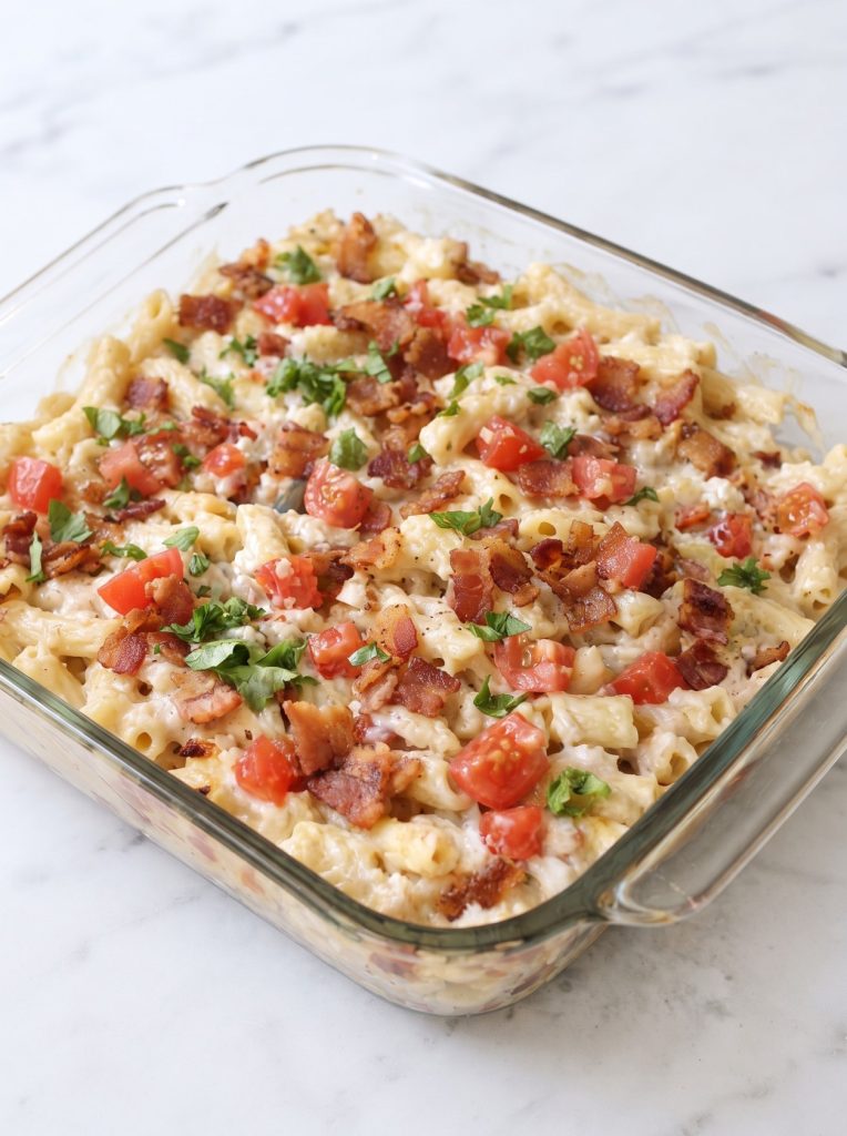 Oven Baked 5-Ingredient BLT Pasta