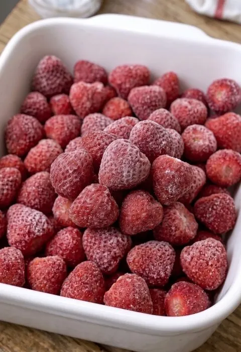 5-Ingredient Baked Strawberry Dump Dessert