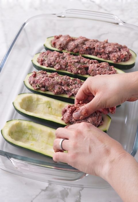 Oven-Baked 4-Ingredient Beef Stuffed Zucchini