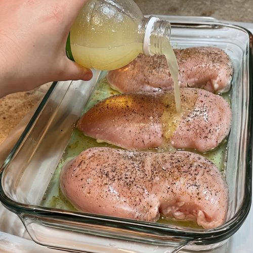 Amish-Style 4-Ingredient Lemon Baked Chicken