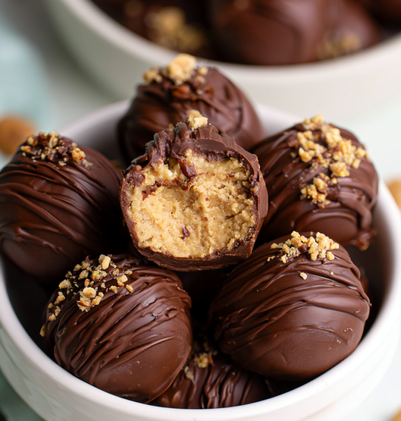 4-Ingredient Peanut Butter Balls