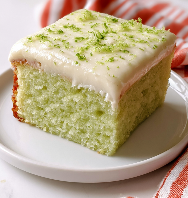 Slow Cooker 4-Ingredient Key Lime Cake