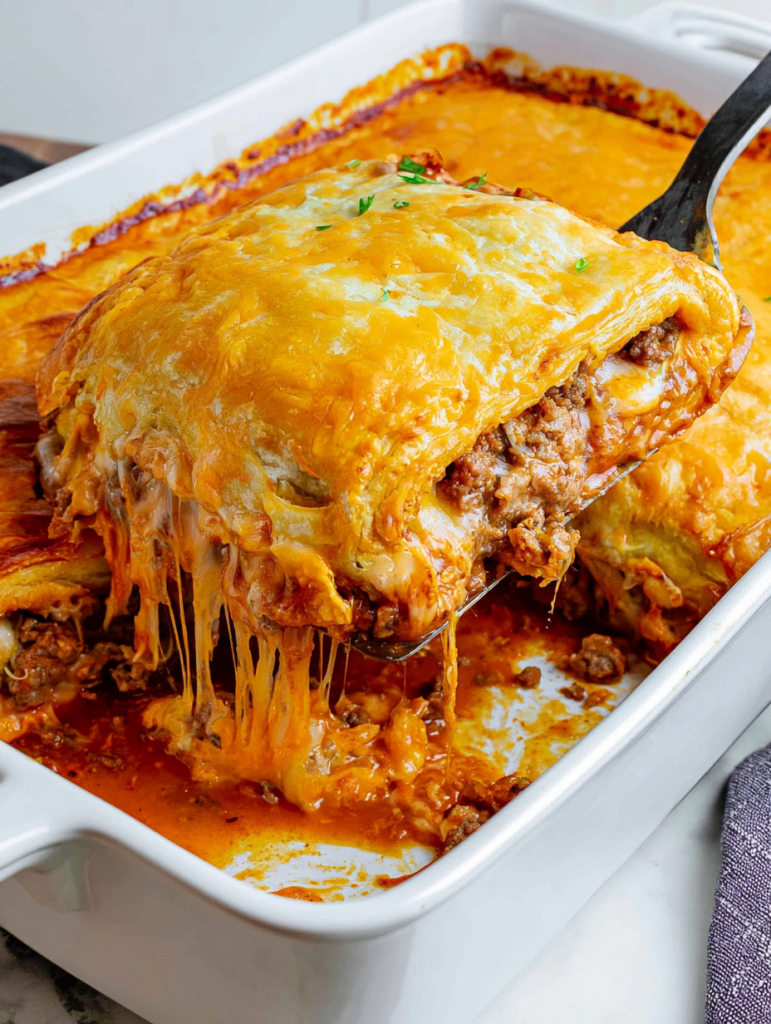 Oven Baked 4-Ingredient Beef Crescent Casserole