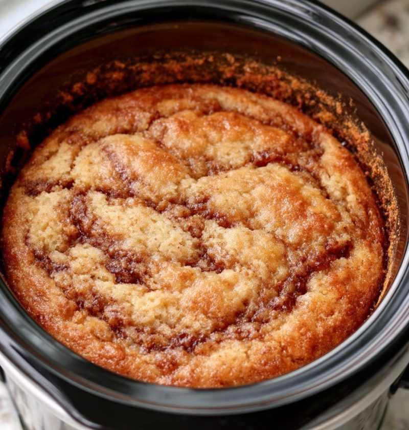 Slow Cooker 3-Ingredient Chai Latte Cake